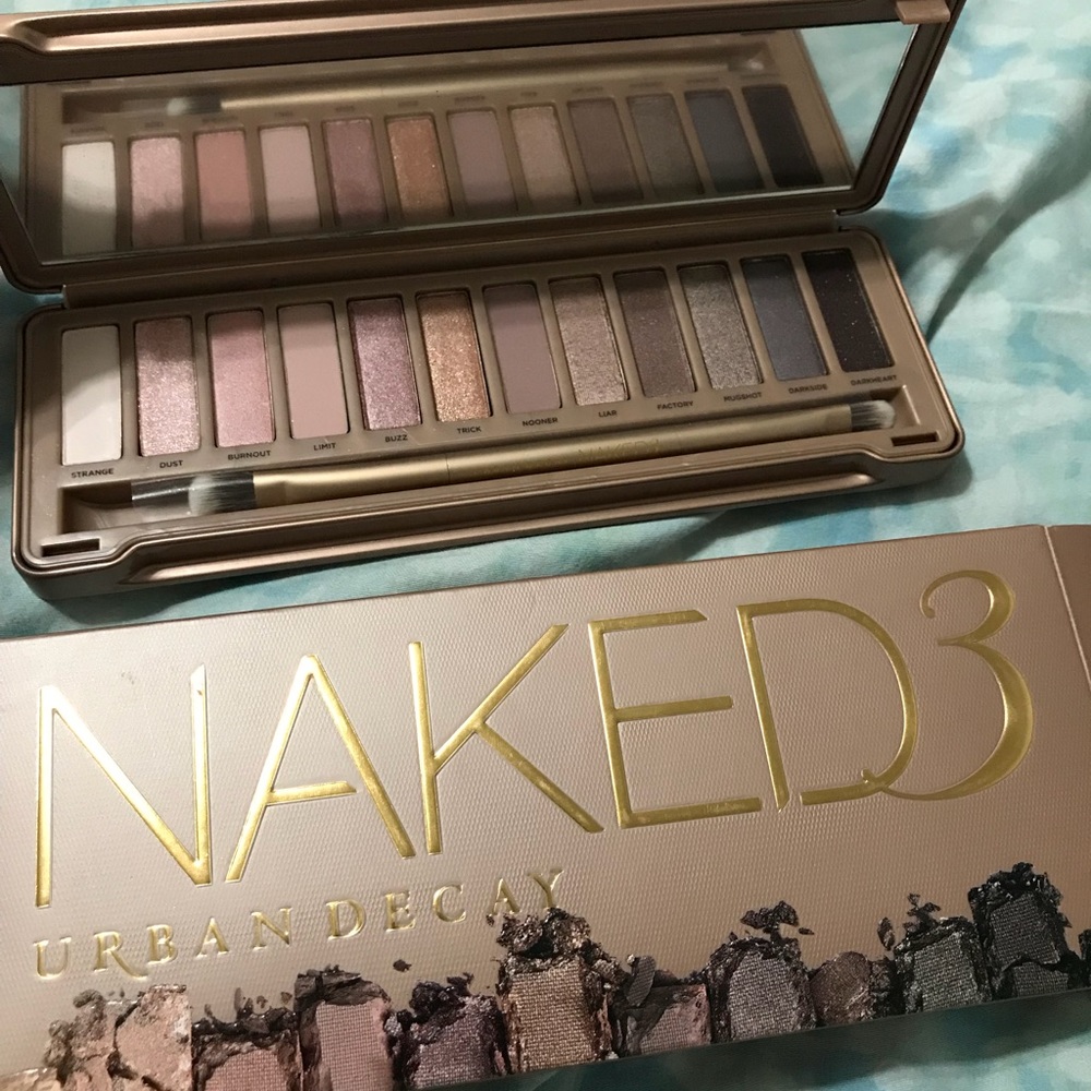 naked 3 palette!!